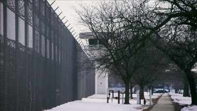 {\an1}TOM DART: When I first became
sheriff here in Cook County, - Mysteries of Mental Illness