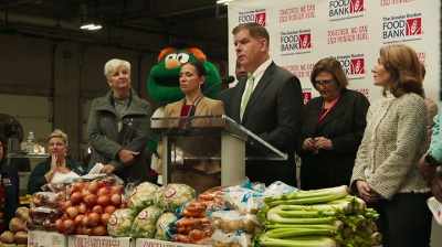 {\an1}We have $9 billion - City Hall
