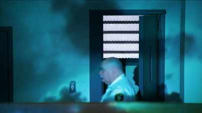 {\an1}When I don't medicate, - Mysteries of Mental Illness