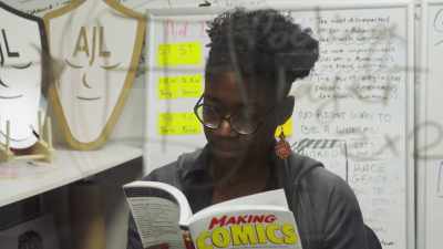 {\an1}You read science fiction,
and you try to build - Coded Bias