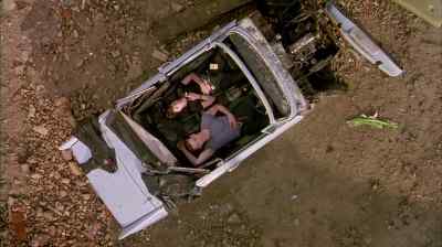 {\An1}You think I'm ever
going to tan, Billy? - Shopping