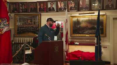 {\an1}"You're going to go
from Ramadi to Baghdad, - City Hall