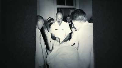 {\an7}When that happened,
they lost their civil rights, - Mysteries of Mental Illness