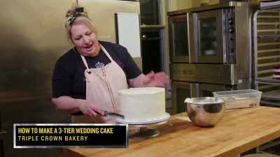 {\an8}[Alena] Now, you just
hold your spatula here, - No Recipe Road Trip With the Try Guys