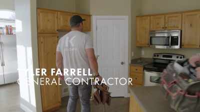 {\an8}All right, fellas. Ready for some fun? - Dream Home Makeover