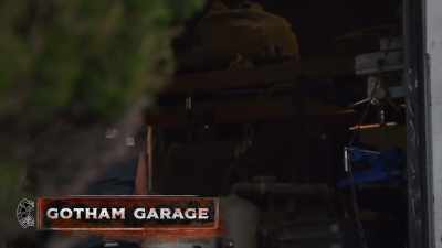 {\an8}All right, so we got
the lines run into the trunk. - Car Masters: Rust to Riches
