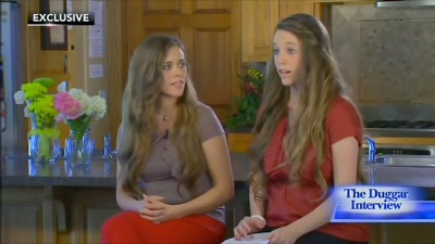{\an8}And in our case, you know, it's very mild
compared to what happens to some. - Shiny Happy People: Duggar Family Secrets