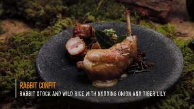 {\an8}And this is a Canadian
black wild rice - Chefs vs Wild