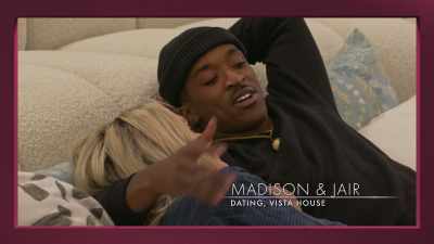 {\an8}and you made it so very
easy for me to be like that. - Twin Love