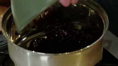 {\an8}And it starts with
whole blueberries. - No Recipe Road Trip With the Try Guys