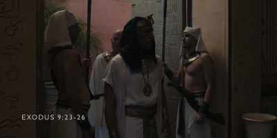 {\an8}"And the Lord rained hail." - Testament: The Story of Moses