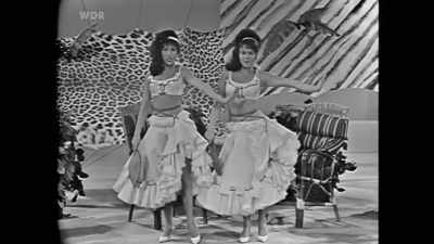 {\an8}ATRIZ, DIRETORA, PRODUTORA - Rita Moreno: Just a Girl Who Decided to Go for It