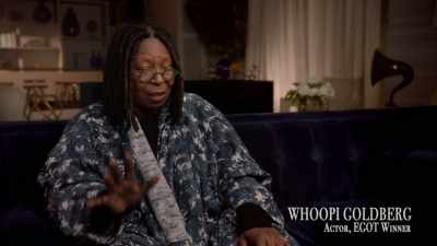 {\an8}ATRIZ, VENCEDORA DO EGOT - Rita Moreno: Just a Girl Who Decided to Go for It