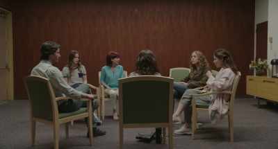 {\an8}Because we'd been dealing
with Ellen's illness alone for years. - To the Bone