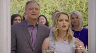 {\an8}Becca? Is it time? - The Last Bridesmaid