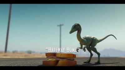 {\an8}- [bird caws]
- [footsteps pattering] - Jurassic World: Chaos Theory