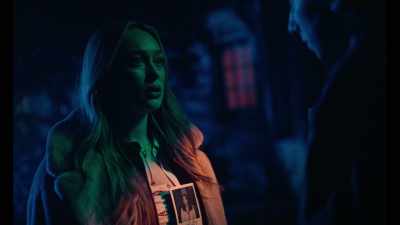 {\an8}But if what you really want... is Nikki, - It's What's Inside