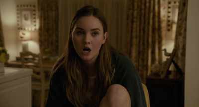 {\an8}[chuckles] Mmm. Did you get settled in? - To the Bone