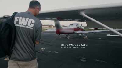 {\an8}DAVE: We're going to go out
and try to locate - Path of the Panther