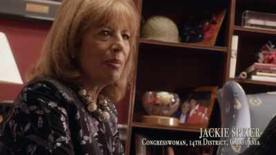 {\an8}DEPUTADA, DISTRITO 14, CALIFÓRNIA - Rita Moreno: Just a Girl Who Decided to Go for It