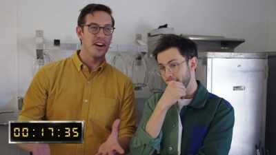 {\an8}Eugene can't go in right now, - No Recipe Road Trip With the Try Guys