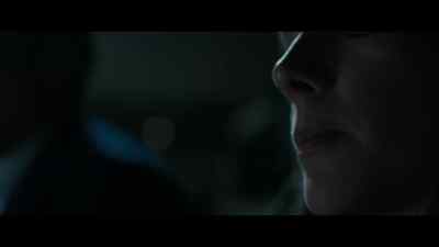 {\an8} [exhales] - The Man Who Fell to Earth