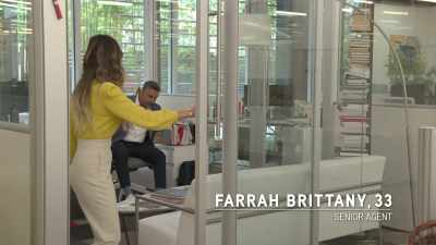 {\an8}[Farrah laughs] - Buying Beverly Hills