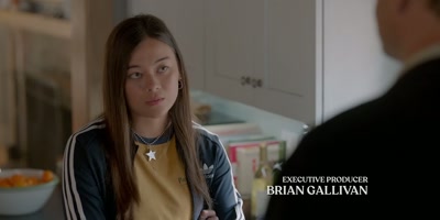 {\an8}Fine. Last week, he invited
me to a dance at his school. - Shrinking