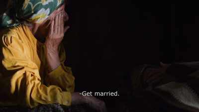 {\An8}Get married.
- Godspeed. - Honeyland