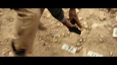 {\an8} [gun fires] - The Man Who Fell to Earth