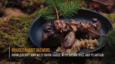 {\an8}HANIF: So what we have here
is braised rabbit - Chefs vs Wild