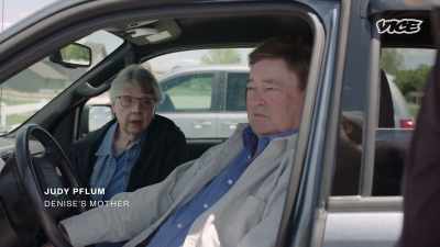 {\an8}-He expressed sympathy
about Denise. - Small Town Secrets