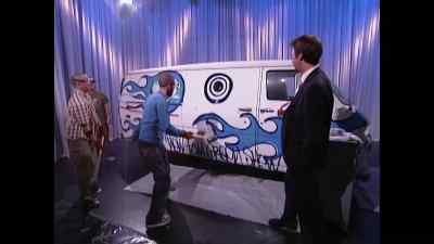 {\an8}He really, really is excellent,
and in my opinion, - This Is the Tom Green Documentary