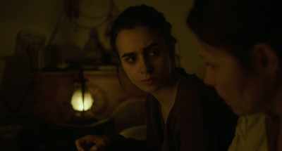 {\an8}He said it's your choice,
whether you come back or not. - To the Bone