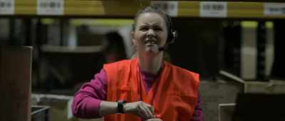 {\an8}HEADSET PLAYS IN POLISH - Life and Death in the Warehouse