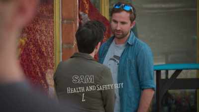 {\an8}-Hi, Sam.
-So they're gonna be performing limpiar. - Sue Perkins: Perfectly Legal