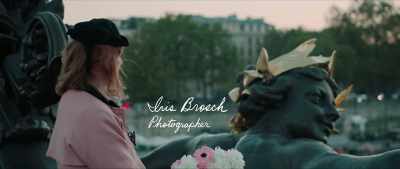 {\an8}I was a young photographer
coming to Paris, - The Disappearance of Shere Hite