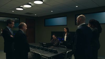 {\an8}-[beeps]
- {\an8}-
- Nine. - Billions