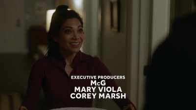 {\an8}I just think, you know,
maybe she needs a little - True Lies