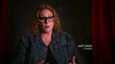 {\an8}I was so tall and... and awkward and gay, - Outstanding: A Comedy Revolution
