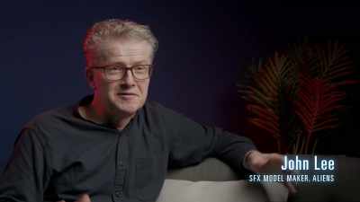 {\an8}I think everything Jim Cameron designed
looked like a flying gun. - Aliens Expanded