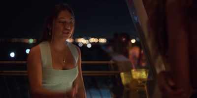 {\an8}I think you're just making excuses - Surviving Summer
