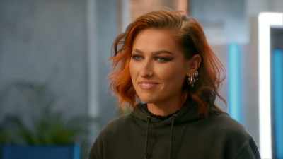 {\an8}I was trying to represent
the rotting, decaying disgustingness - Glow Up: Britain's Next Make-Up Star