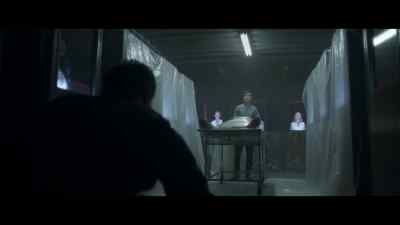{\an8}Why all this plastic? - Dexter: New Blood