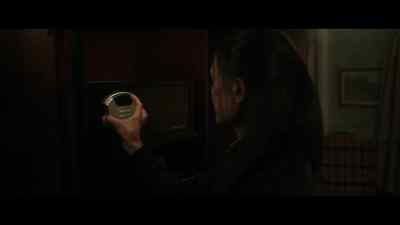 {\an8}Why is this locked? - Dexter: New Blood