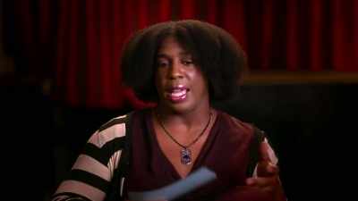 {\an8}I'm both Black and transgender, - Outstanding: A Comedy Revolution