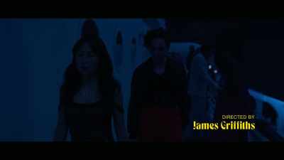 {\an8}I'm sorry, but we were told
before we booked this vessel - Death and Other Details