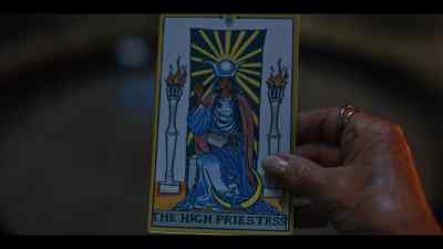 {\an8}Immense spiritual power,
unable or unwilling to use it. - Agatha All Along