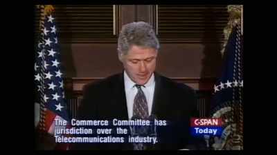 {\an8}In the early days, if you were responsible
for everything on your platform, - What's Next? The Future with Bill Gates