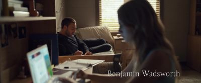 {\an8}I've always wondered about the people that live here. - Tell Me Lies